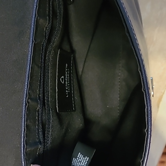 LIZ Claiborne Y2k Navy Blue Sholder Bag With magnetic Flap, EUC, Vegan Leather. - Picture 5 of 11